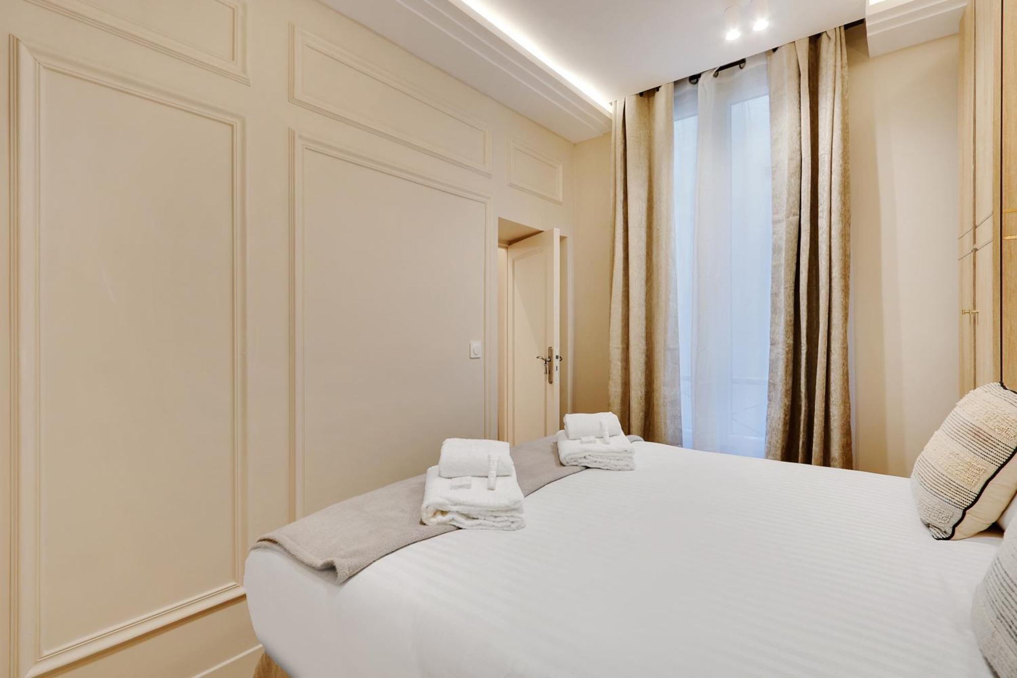 Off Majesti Upper Marais Apartment- Rue Du Faubourg Saint-Martin Paris Exteriör bild